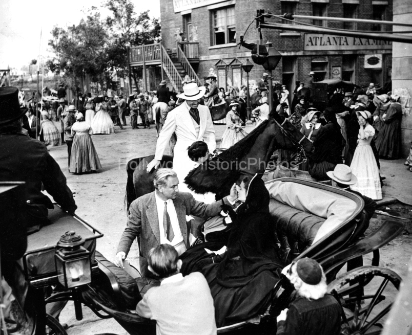Vivien Leigh 1939 2 Victor Fleming Gone With The Wind wm.jpg